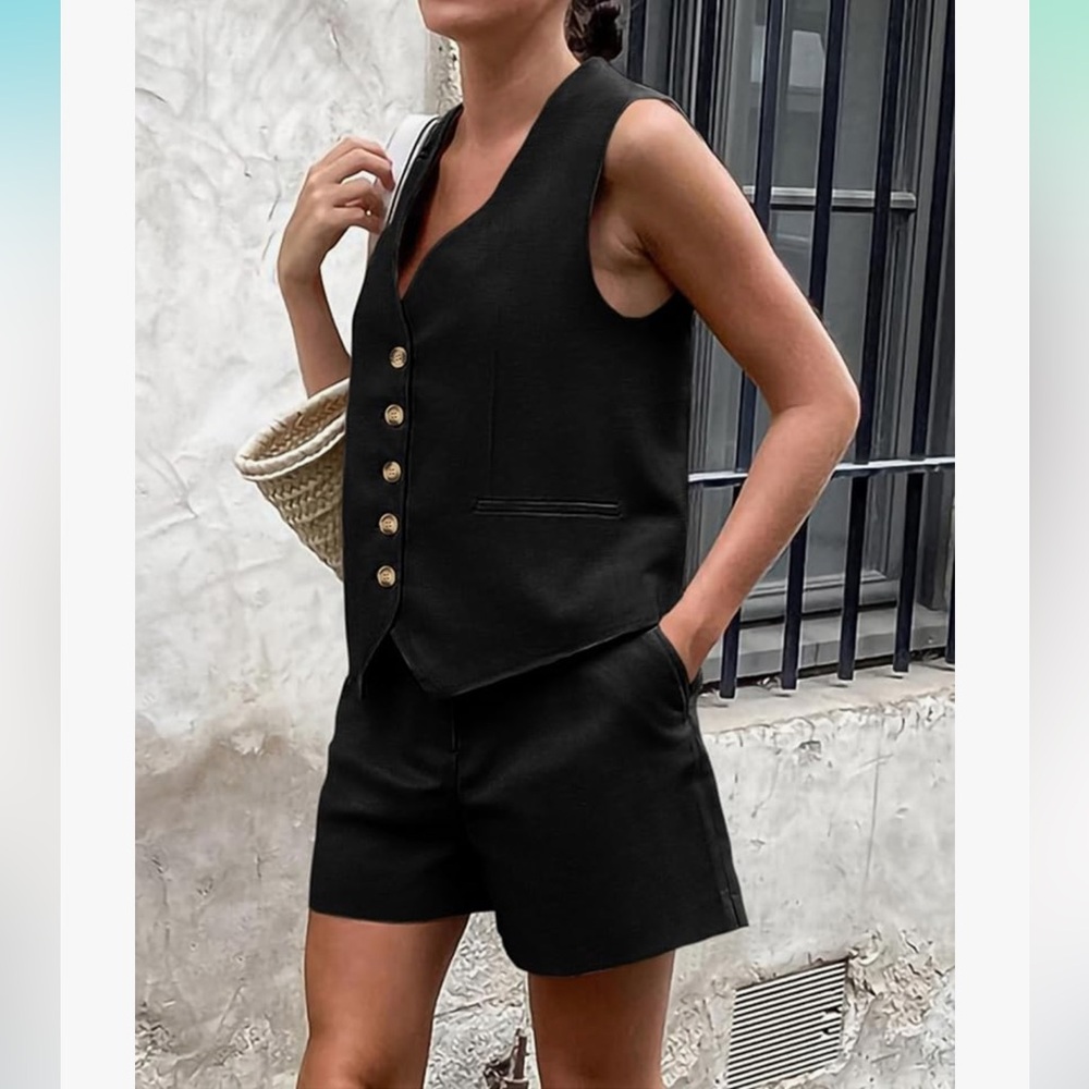 pretty garden vest Black Women's Short set